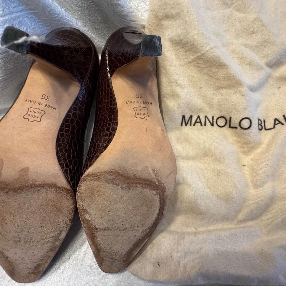 Manolo Blahnik brown Crocodile Heels